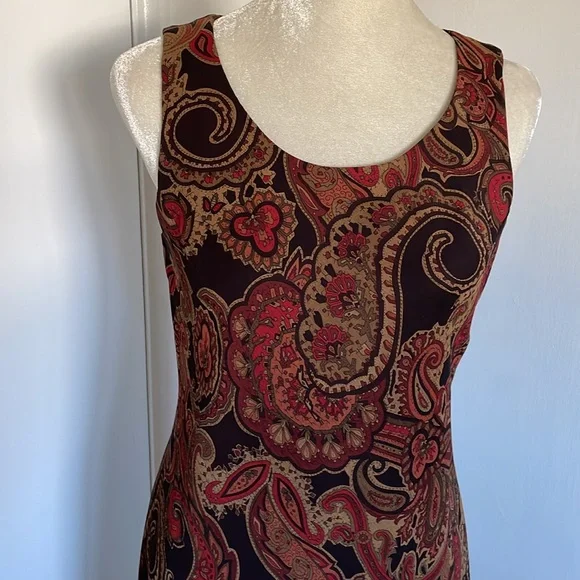 Studio I Dress With Cardigan. - Picture 3 of 16